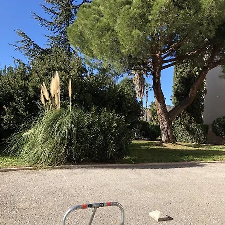 Les Cyclades * Le Lavandou