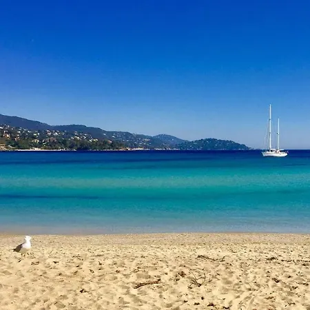 Les Cyclades Отель