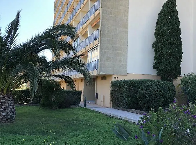 Les Cyclades Hotel