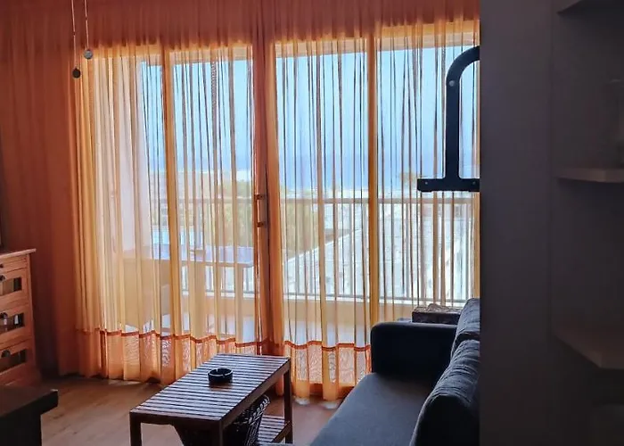 Les Cyclades Hotel *